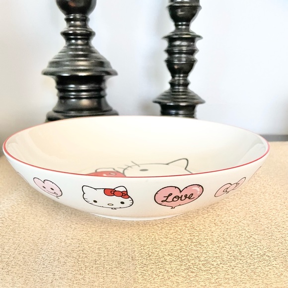 NWT Sanrio HELLO KITTY Large Ramen/Serving Ceramic Bowl - Picture 4 of 6